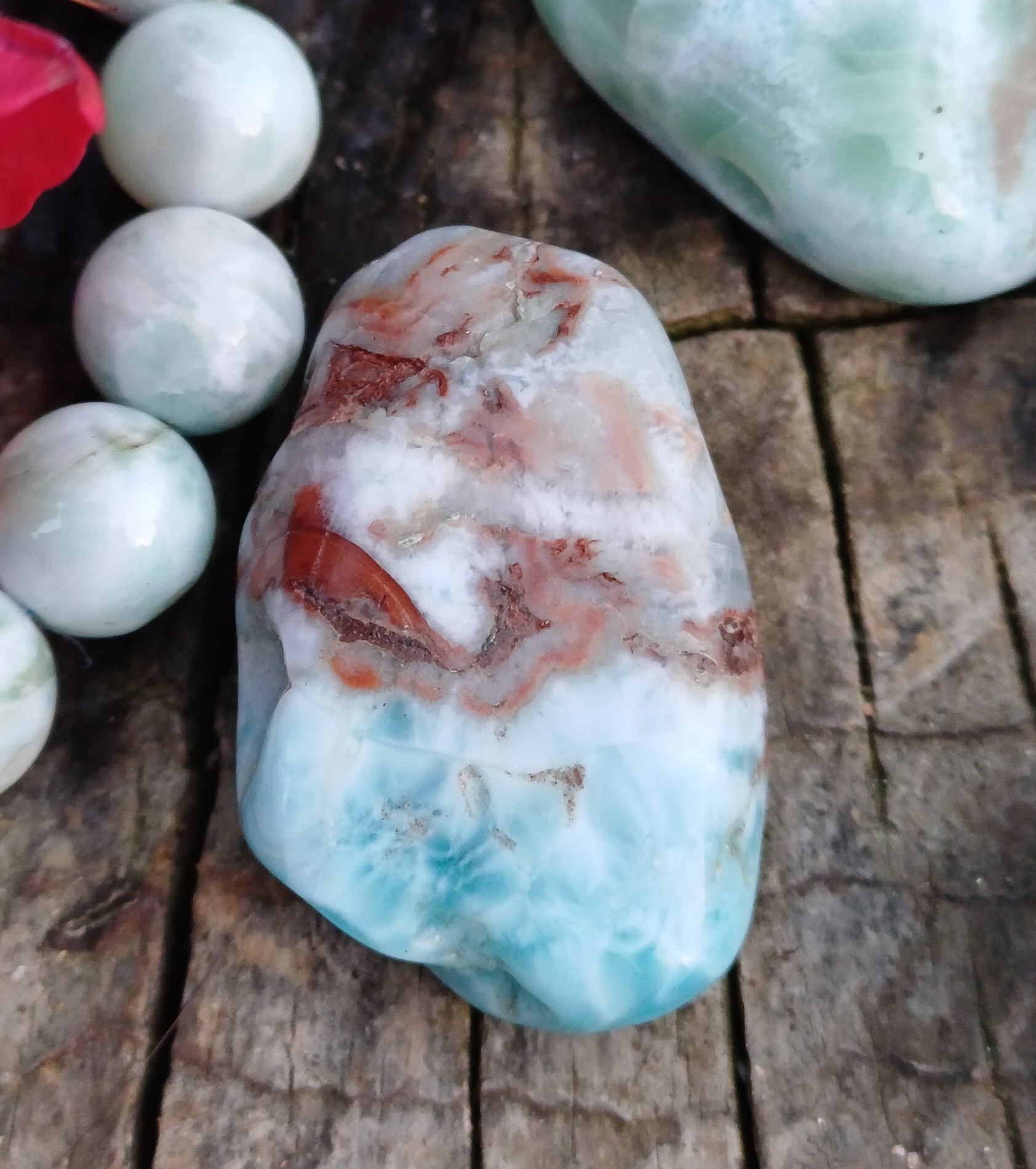 Larimar vŕtaný okrúhliak