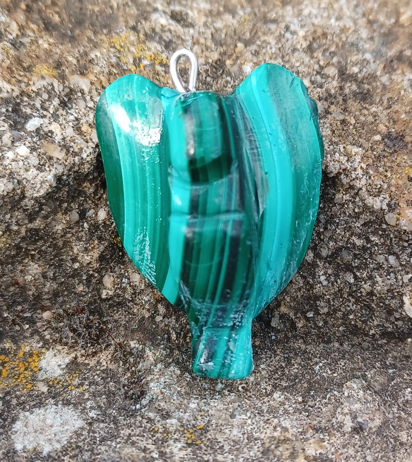 Malachit prívesok anjel