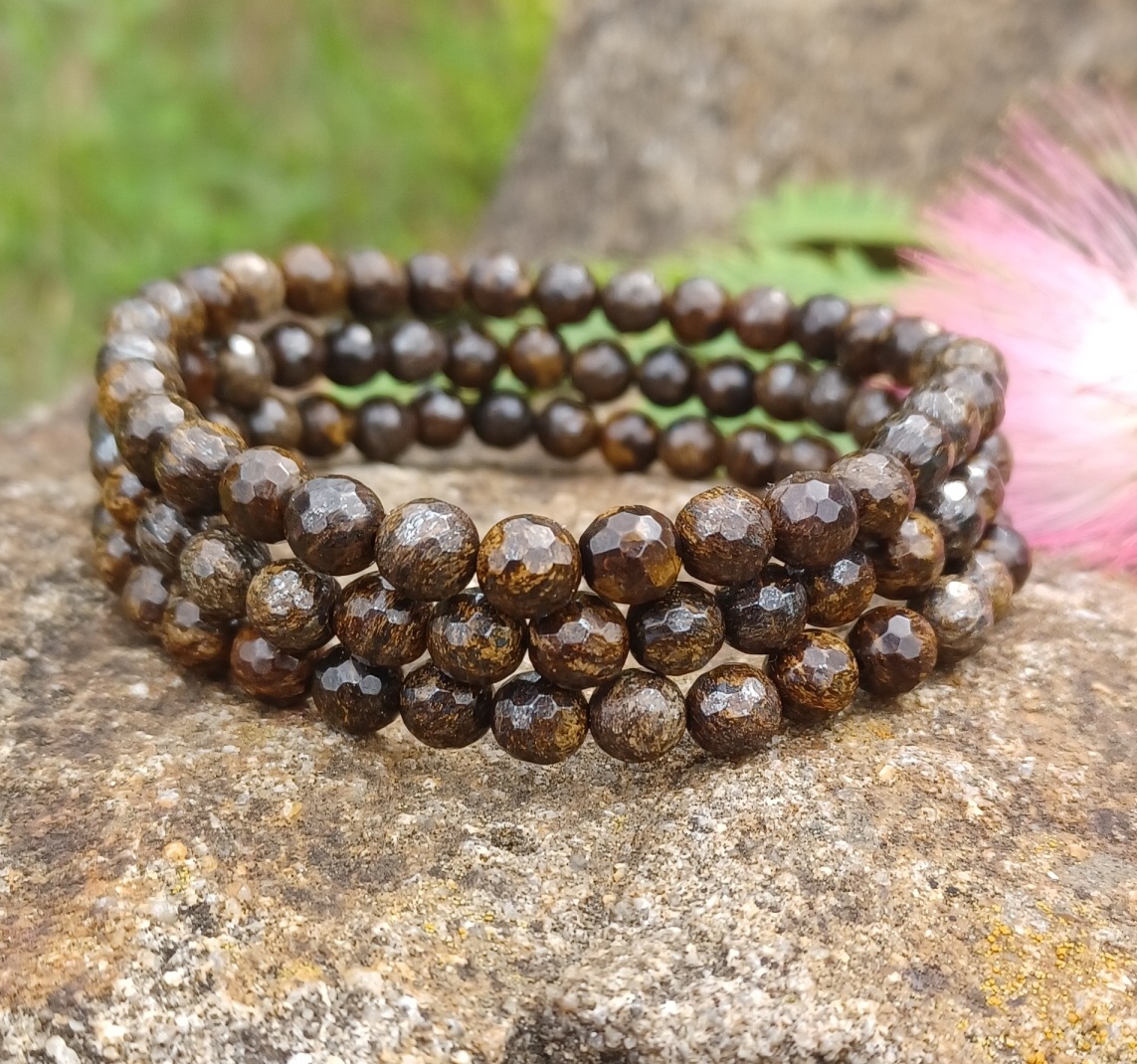 Bronzit náramok pre mužov