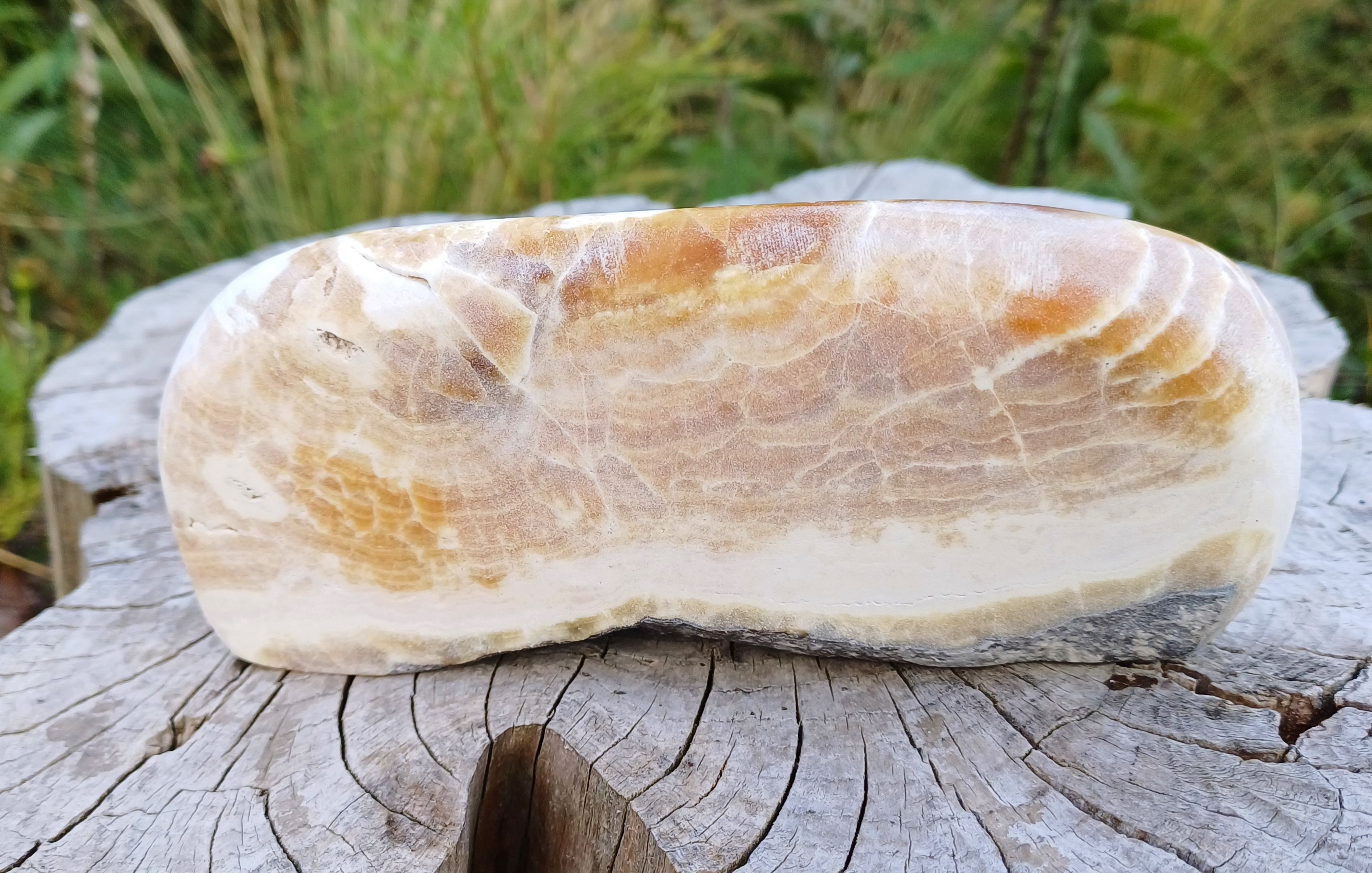 Aragonit leštený rez 485g