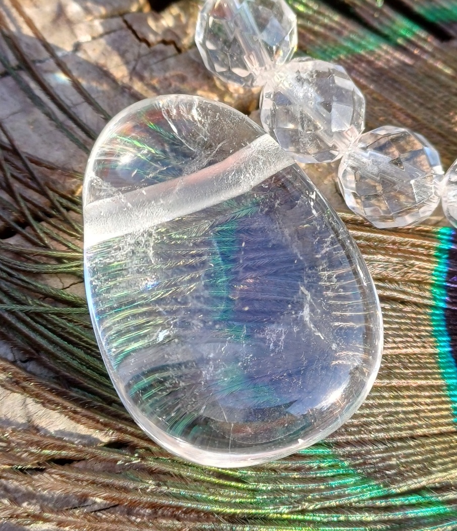 Krištáľ vŕtaný okrúhliak