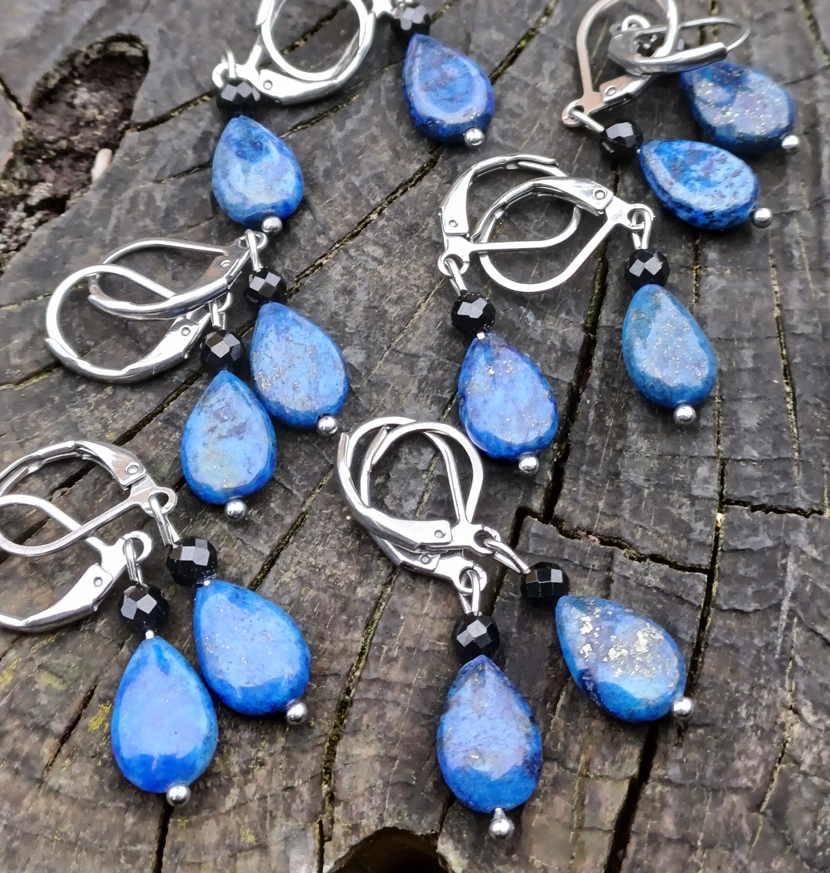 Lapis lazuli, turmalín náušnice 