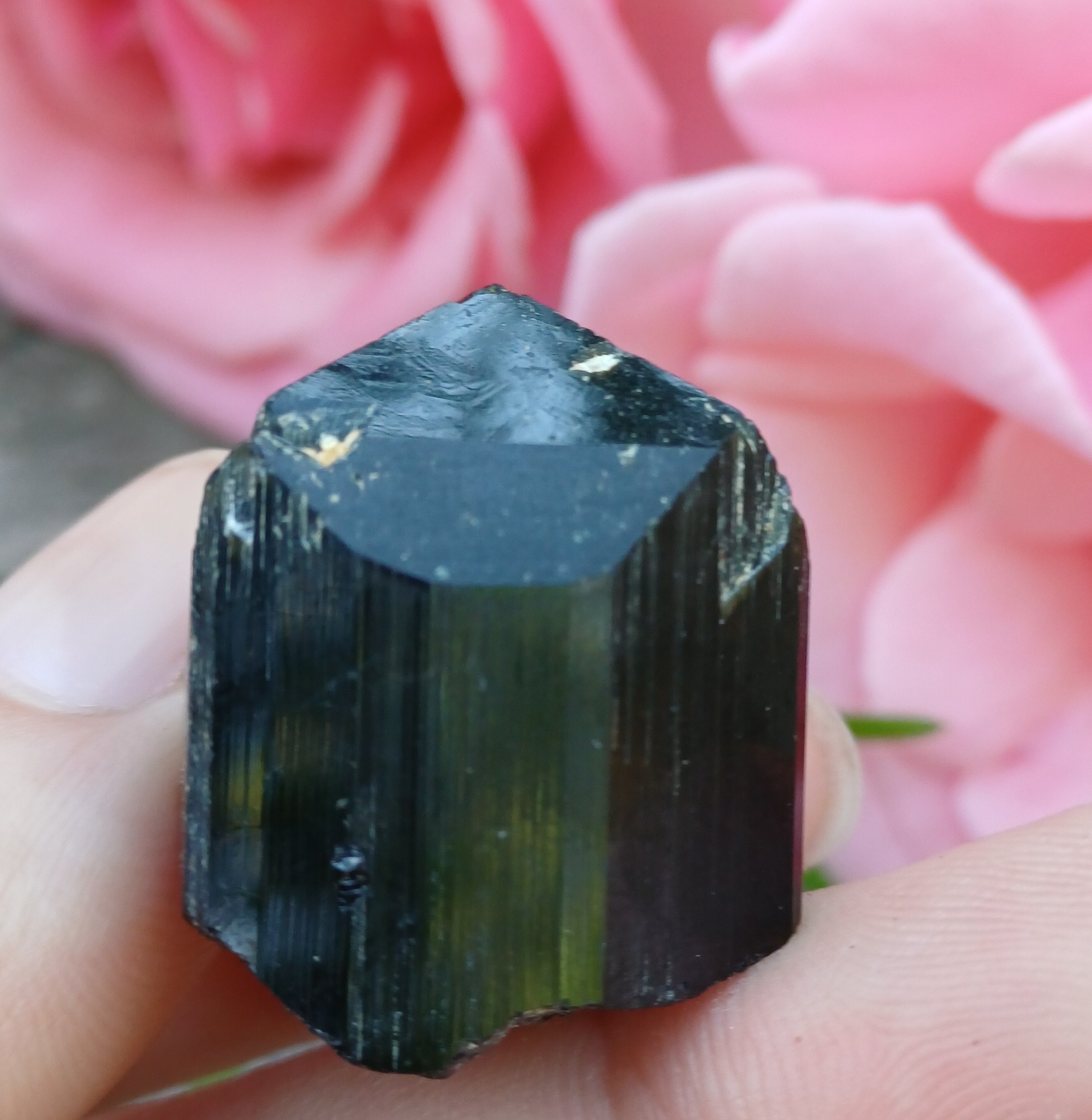 Čierny turmalín Madagaskar 13g