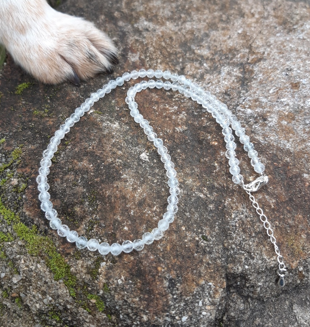 Topaz jemný náhrdelník