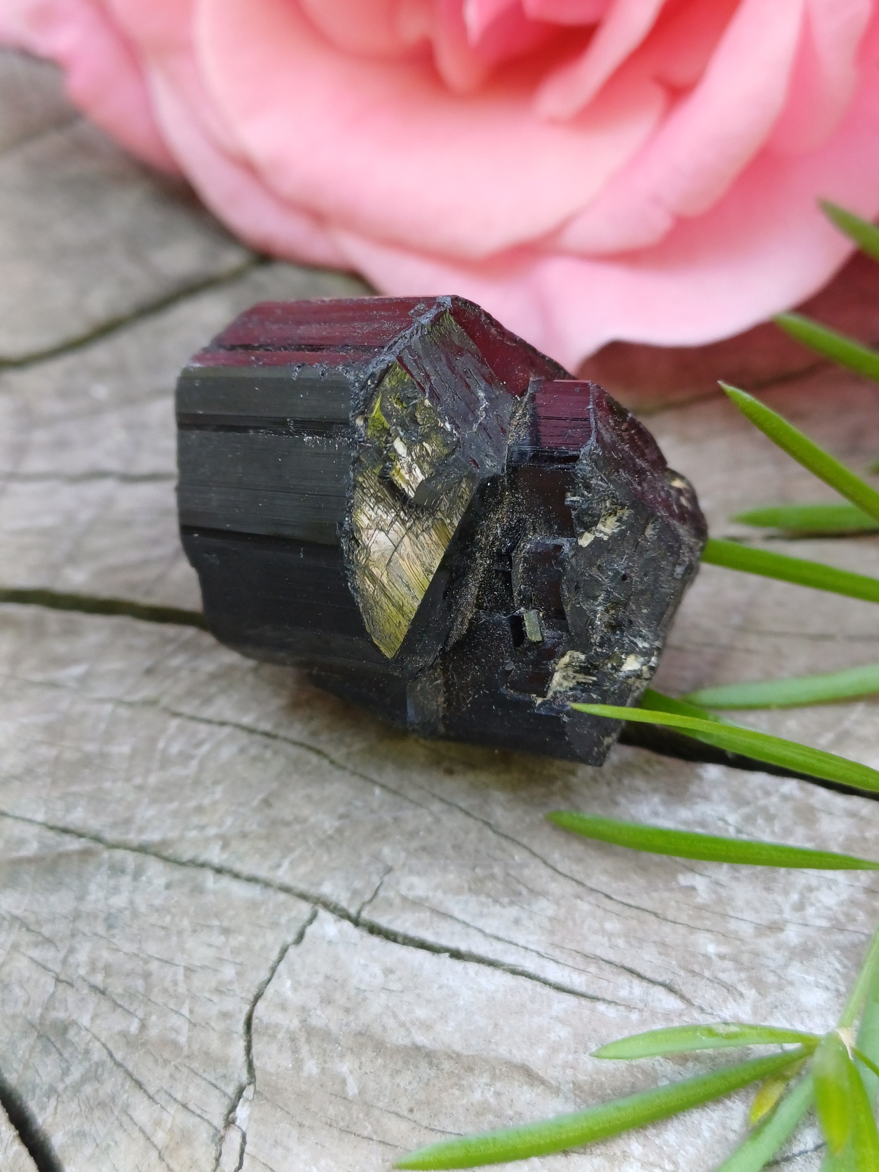 Čierny turmalín Madagaskar 16g