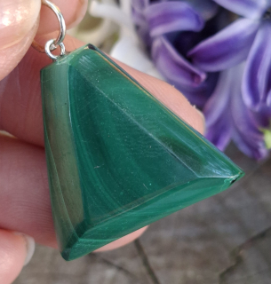 Malachit prívesok 