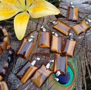 Tigrie oko prívesok