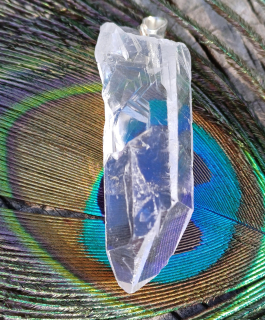 Krištáľ hrot prívesok
