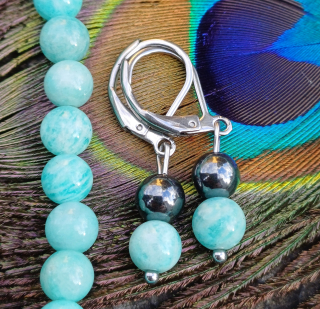 Amazonit, hematit náušnice