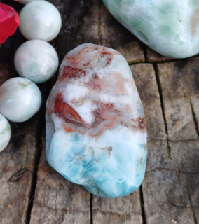Larimar vŕtaný okrúhliak