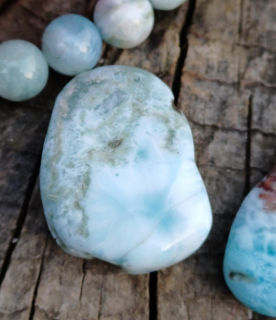 Larimar vŕtaný okrúhliak