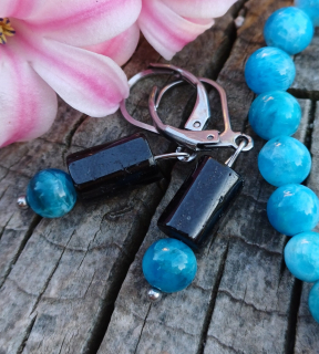 Apatit, turmalín náušnice