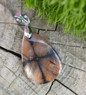 Chiastolit prívesok