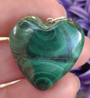 Malachit prívesok srdiečko