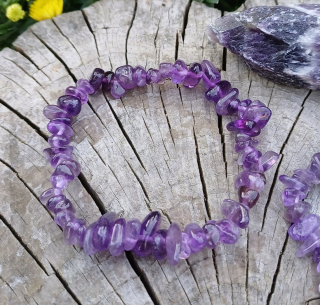 Ametyst sekaný náramok