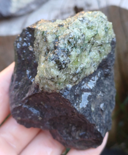Olivín ČR 220g